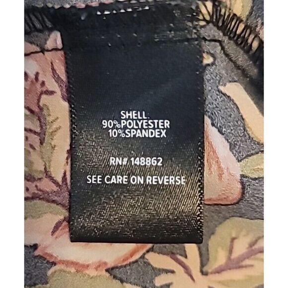 Torrid Size 2 Peplum Crepe Cage Front Women's Floral Shirt Size 2X t74 - Picture 8 of 8